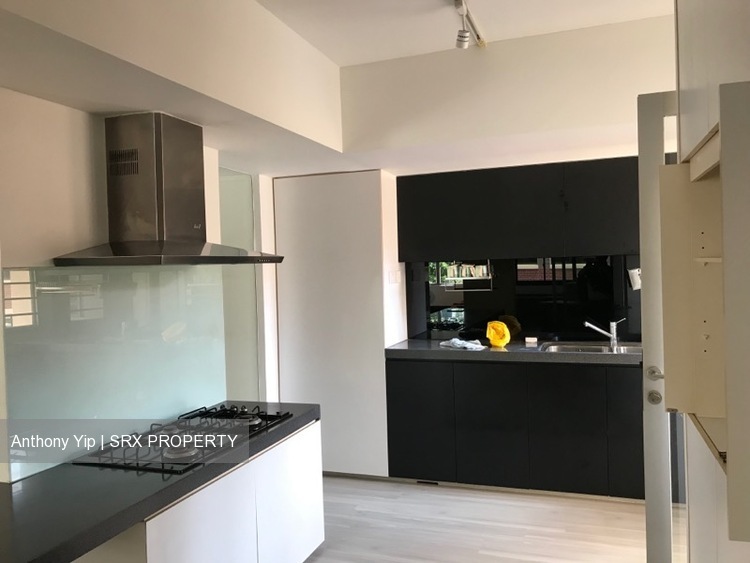 Blk 852 Hougang Central (Hougang), HDB Executive #209008831